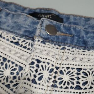 Forever 21 Denim Lace Shorts Women's Size 28 Size 6